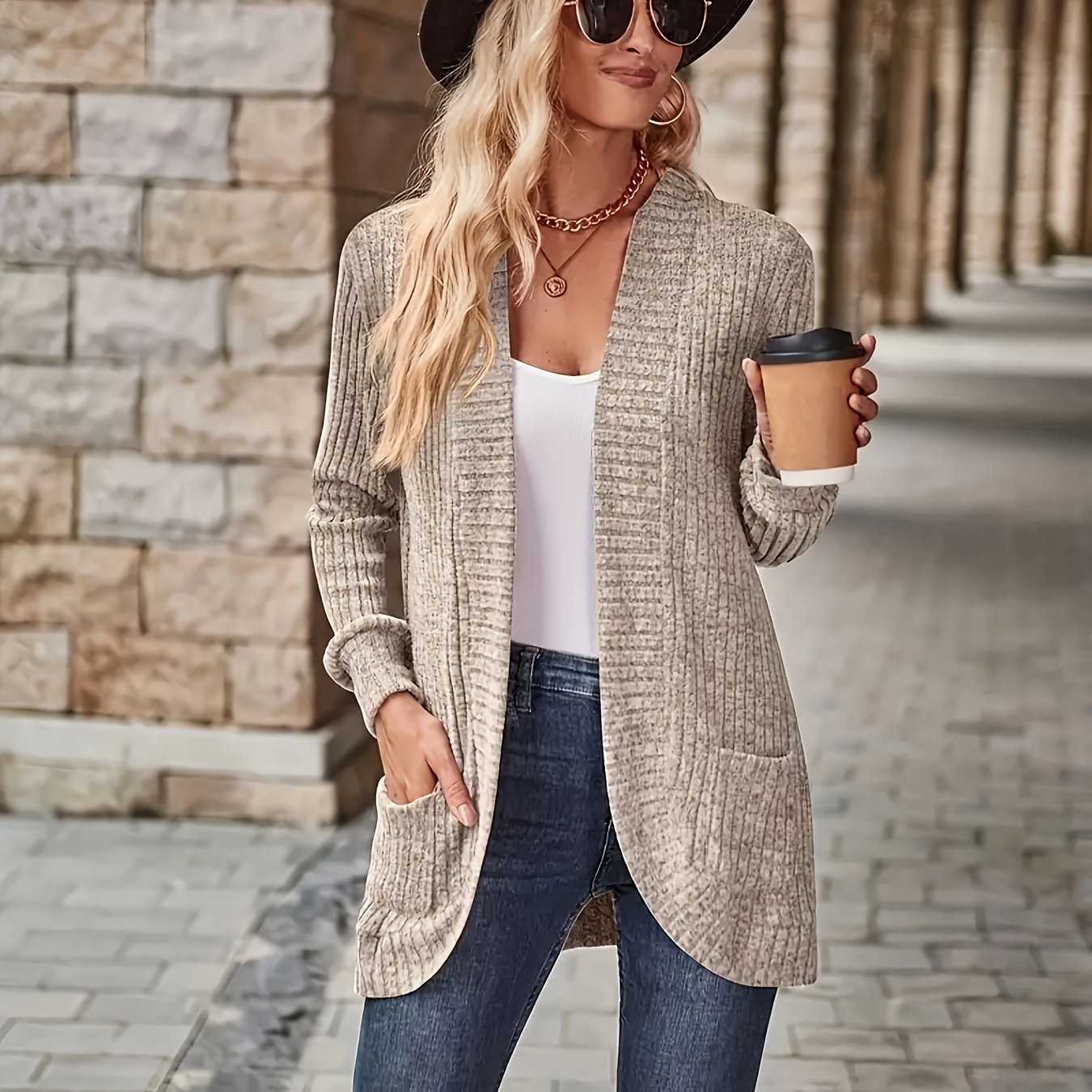 Valmai - Elegant Cardigan